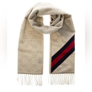 🔥🔥🔥NWT Authentic GUCCI scarf 100% wool
